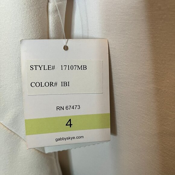 ⭐️ NWT- Purple Gabby Skye Floral Print Sleeveless Size 4 Dress - Picture 7 of 9